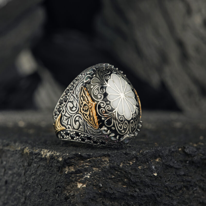 Siyah Kakma Taşlı Yüzük