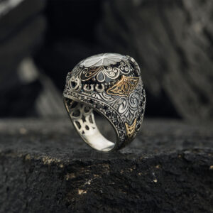 Siyah Kakma Taşlı Yüzük