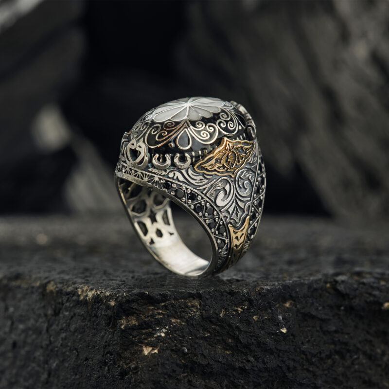 Siyah Kakma Taşlı Yüzük