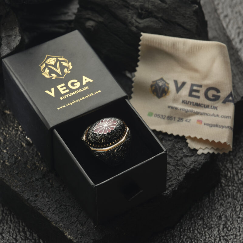 Untitled-Capture26121-copy-1.jpg Siyah Kakma Taşlı Yüzük