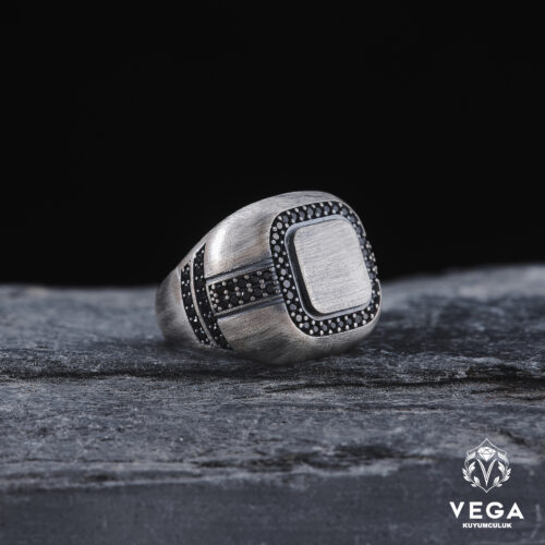 VEGA-HAZIRAN-20239519-copy.jpg Mikron Taşlı Erkek Yüzük
