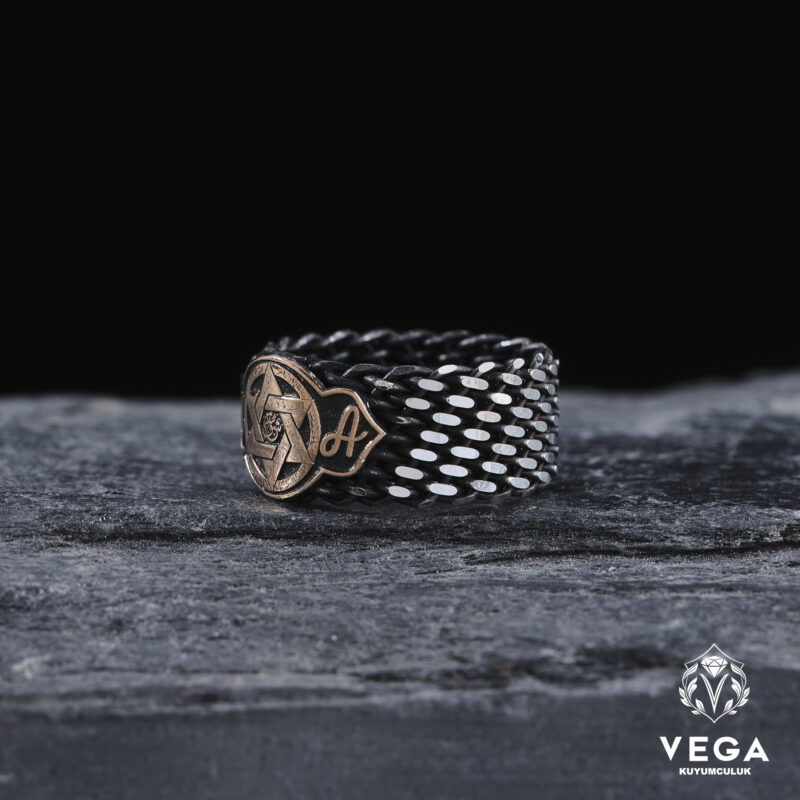 VEGA-HAZIRAN-20239570-copy.jpg Örgü Aşk Mührü Alyans