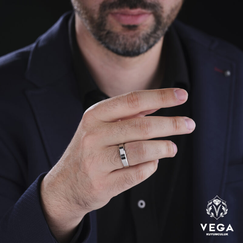 Dora  Model 4mm Alyans