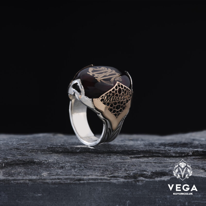VEGA-KUYUMCULUK-20237573-copy-1.jpg Harfli Erkek Yüzük