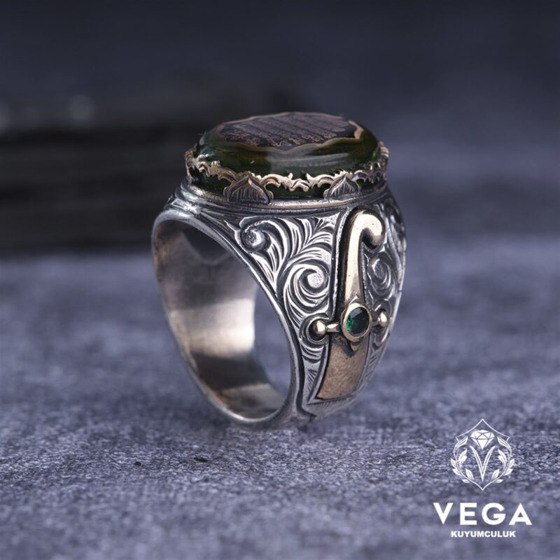 ayetel-kursi-islemeli-gumus-erkek-yuzu-4260-3-1-1.jpeg Ayetel Kürsi İşlemeli Gümüş Erkek Yüzük