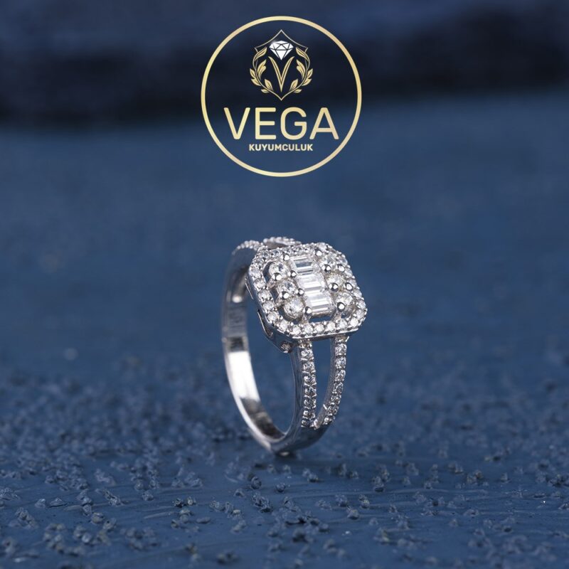 Baget Kadın Gümüş Yüzük