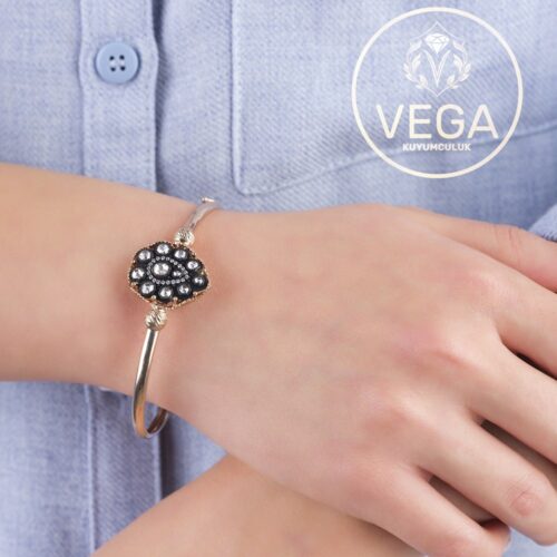 Damla Gümüş Kadın Bileklik Modeli