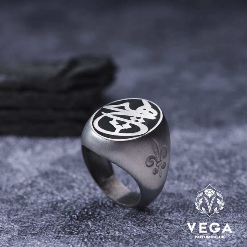 Hiç Gümüş Erkek Yüzük Modeli