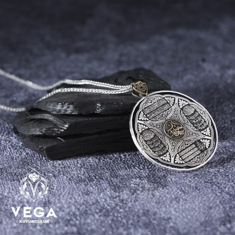 isimli-erkek-madalyon-modeli-f97683.jpeg İsimli Madalyon