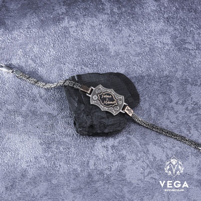 İsimli ve Etrafı Sureli Gümüş Bileklik Modeli