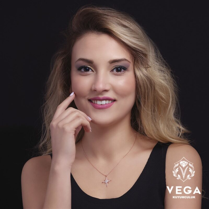 Kuzey Yıldızı Kadın Kolye Modeli