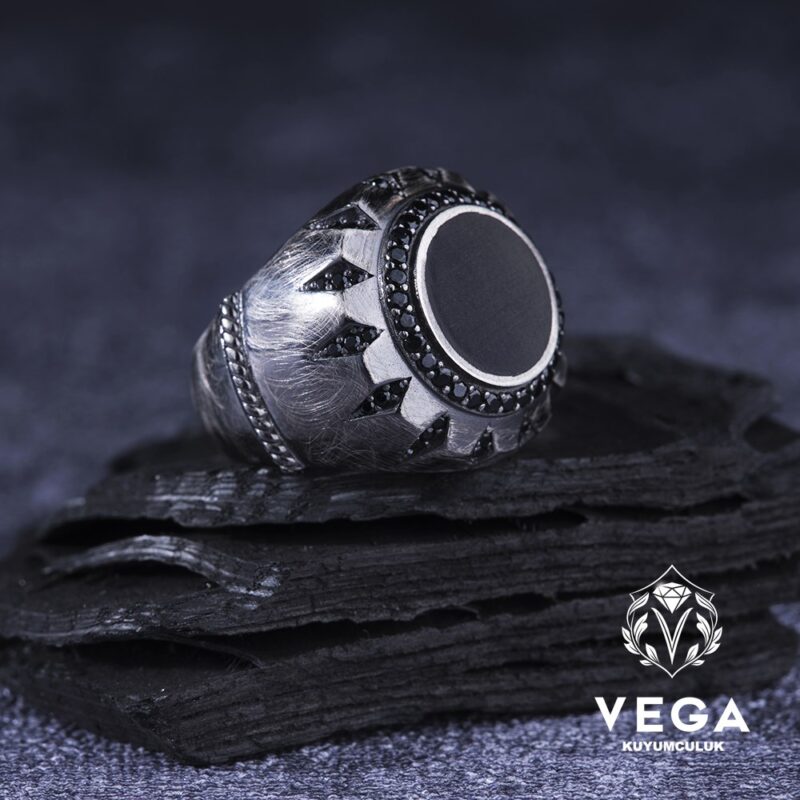 Yuvarlak Taşlı Gümüş Erkek Yüzük