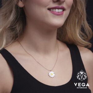 Papatya Kadın Kolye