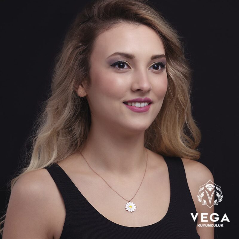 Papatya Kadın Kolye