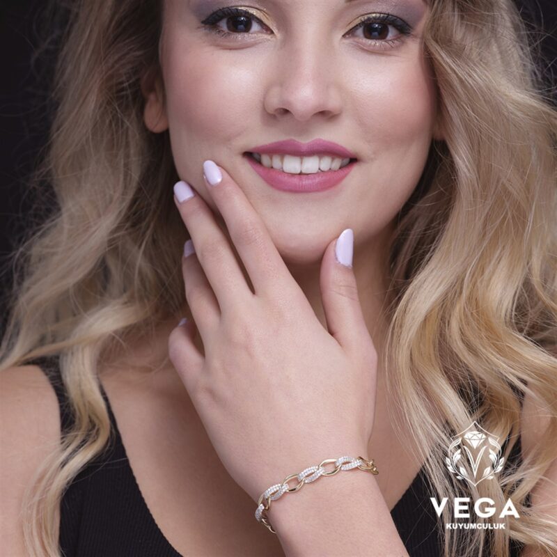 Swaroski Taşlı Kadın Bileklik