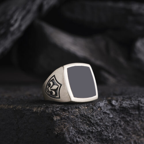 Siyah Taşlı Yüzük Modeli