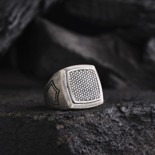 Kare Kalkan Mikro Taşlı Yüzük