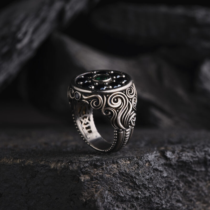 vega-kuyumculuk8710-copy.jpg Zirkon Yeşil Taşlı Yüzük Modeli