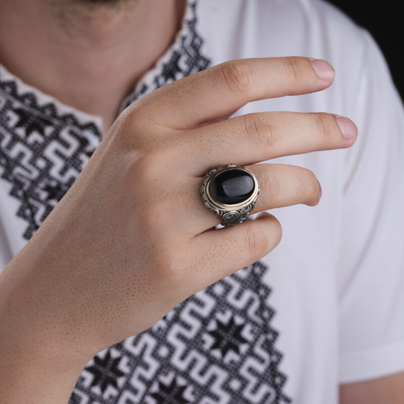 vega-kuyumculuk8944-copy.jpg Siyah Oniks Taşlı Yüzük