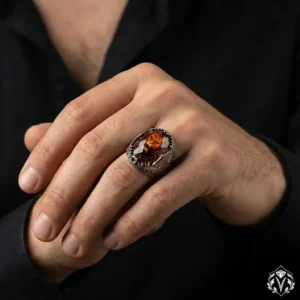 1 Aslan Figürlü Taşlı Gümüş Yüzük