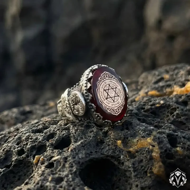 Süleyman Mührü Kırmızı Ateş Kehribarı Taşlı Gümüş Erkek Yüzük