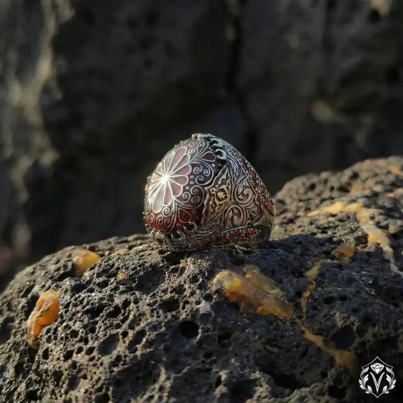 Kırmızı Kakma Taşlı Gümüş Yüzük