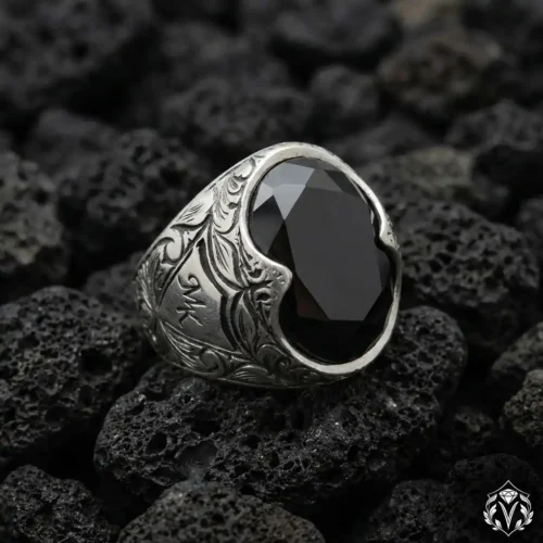 Harfli Siyah Taşlı Gümüş Erkek Yüzük