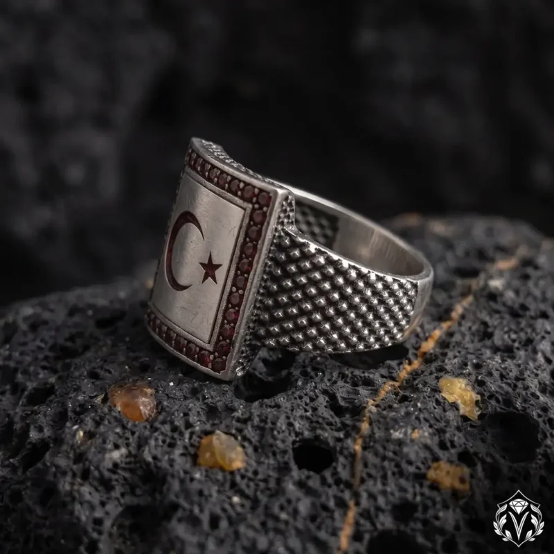 1 Ayyıldız Garnet Taşlı Gümüş Yüzük Modeli