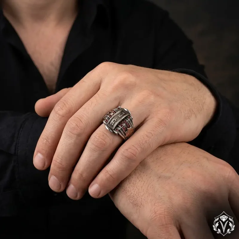 Göktürkçe Türk Yazılı Garnet Taşlı Gümüş Yüzük Modeli