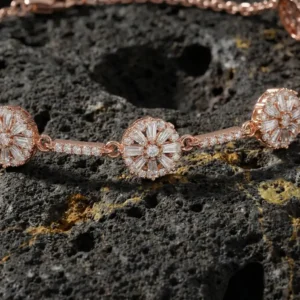 Rose Kar Tanesi Kadın Gümüş Bileklik Modeli